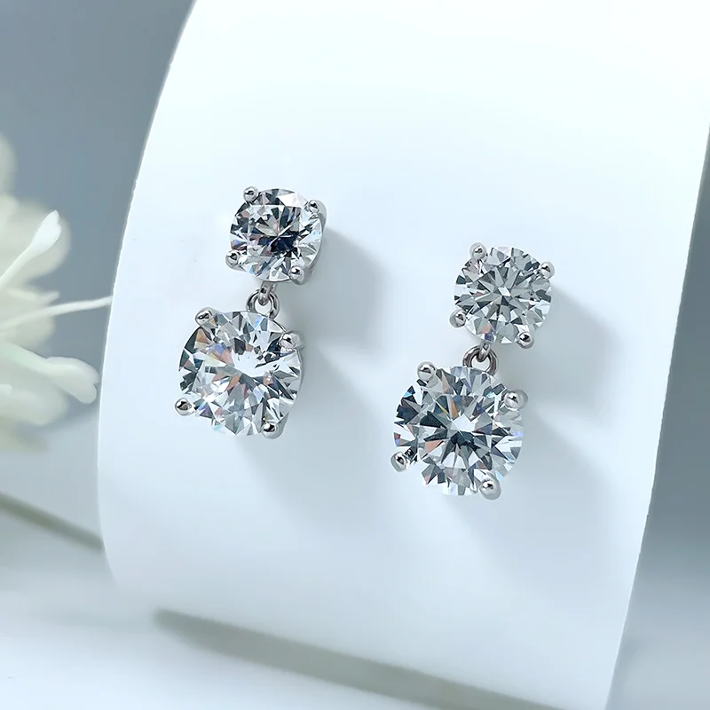 3 carat delicate 925 sterling silver earrings with imported high carbon diamonds for women, exuding a simple and elegant style