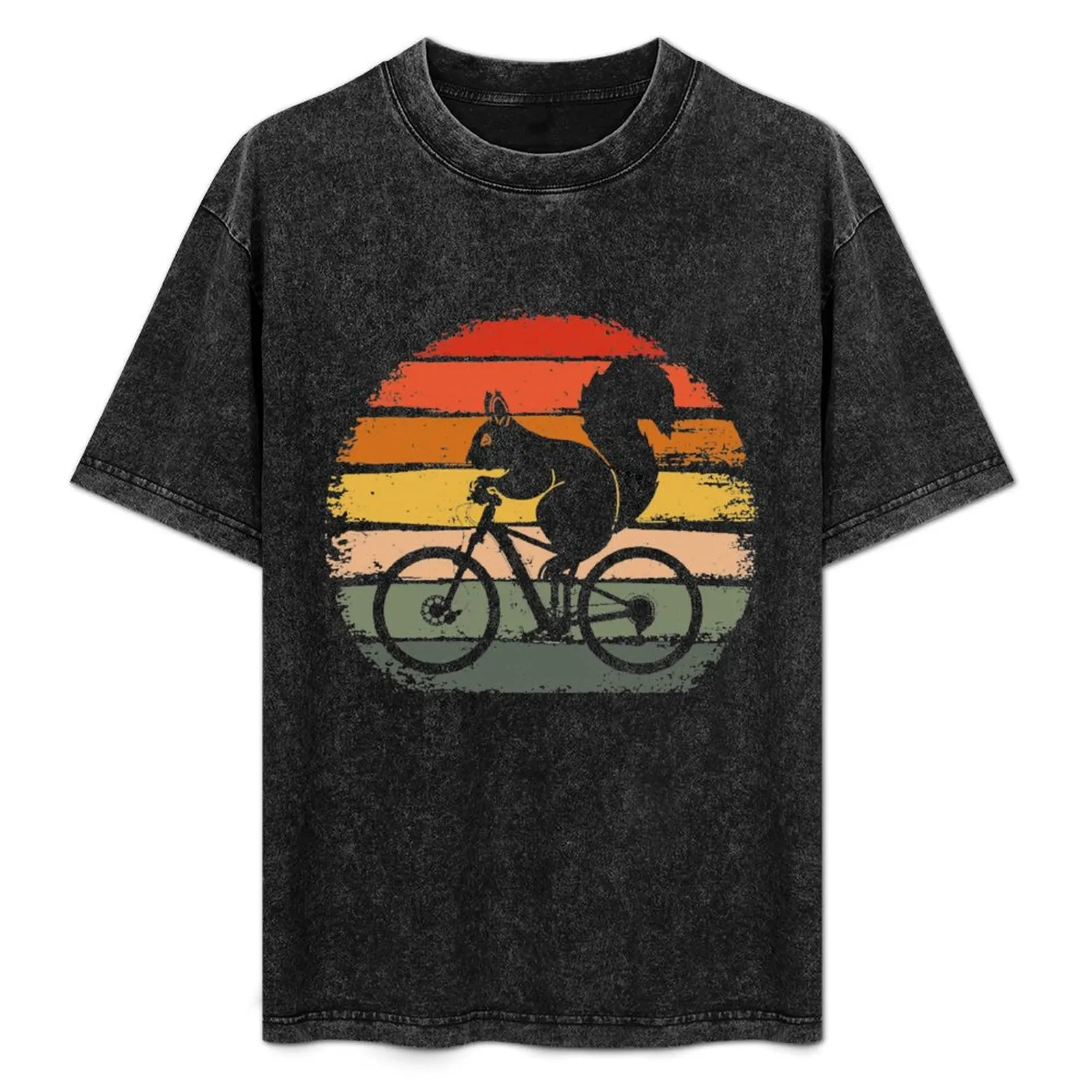 

Squirrel Riding A Bicycle Vintage Bike Squirrel T-Shirt Durable Work Wear T-Shirt