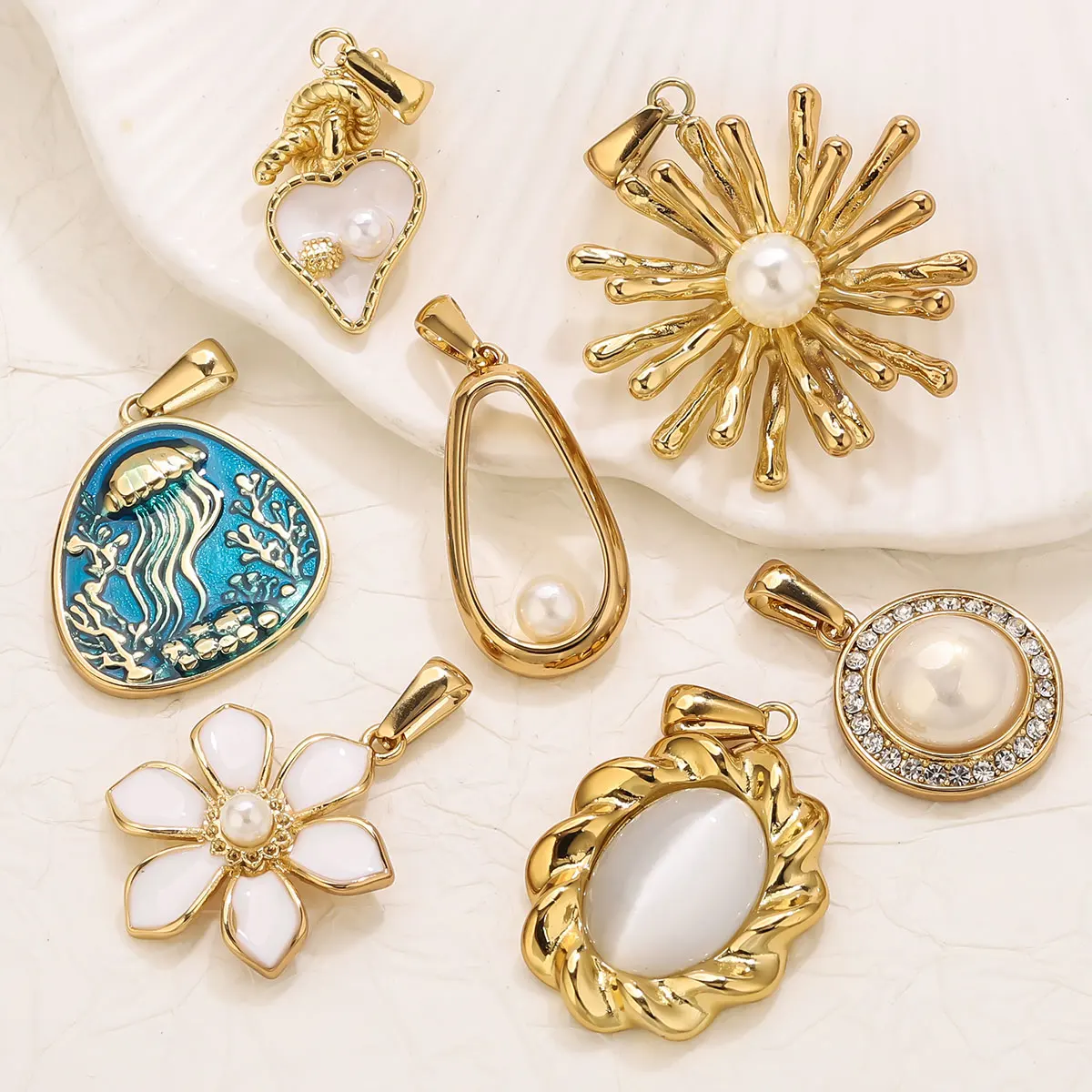 1Pcs 18K Gold Plated Stainless Steel Flower Charms Vintage Heart Mixed Pearl Pendants For DIY Necklace Jewelry Accessories Gift view 6