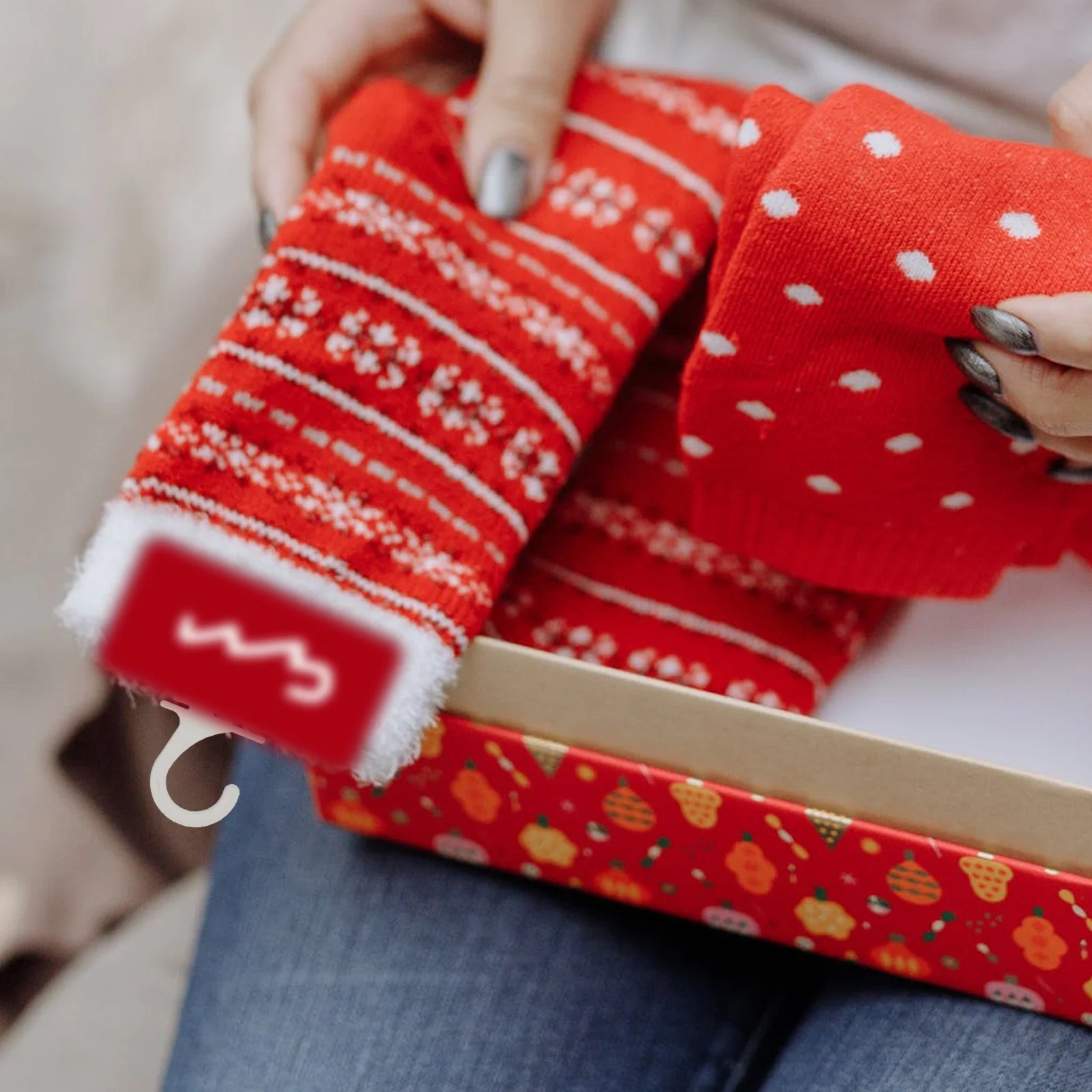 

400pcs Plastic Sock Hooks Hanging Display Tools For Home Shop Storage Organizer Small Lightweight Smooth Surface Sock Hangers