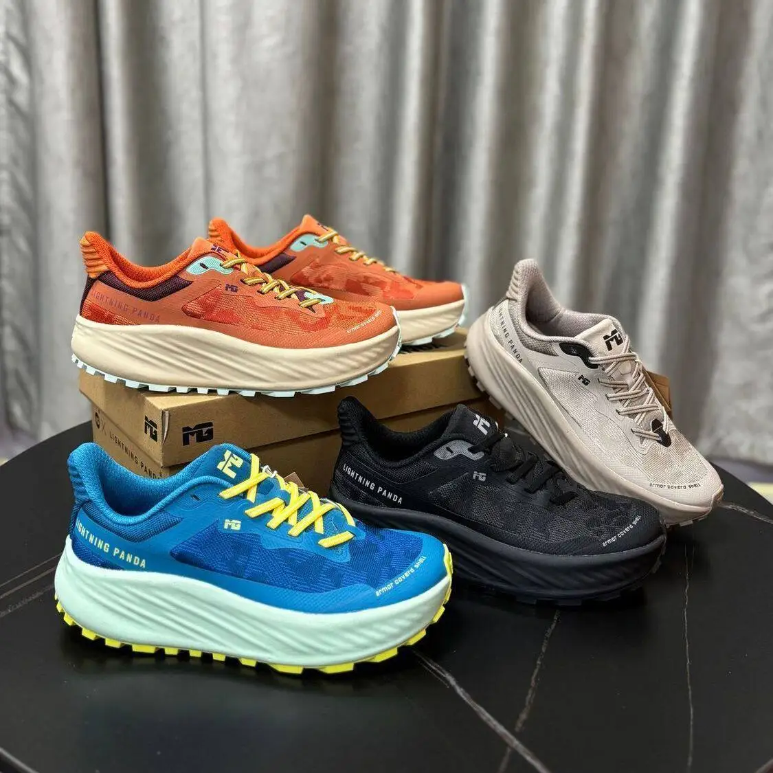 

Мужские кроссовки 2026: Новые дышащие сетчатые кроссовки для активного отдыха, бездорожья и походов, с амортизацией, на плоской подошве, мягкие, сетчатые, для мужчин