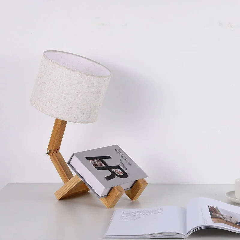 Creative Solid Wood Robot Shaped Desk Lamp Study Bedroom Bedside Table Reading Desk Lamp Nordic Modern Interior Decoration Lamp