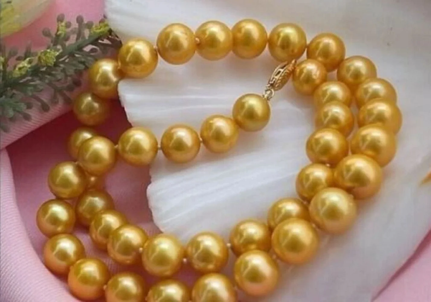 

Beautiful necklace AAA9-10mm South Sea round natural pearl necklace with 14k buckles * 18 inch