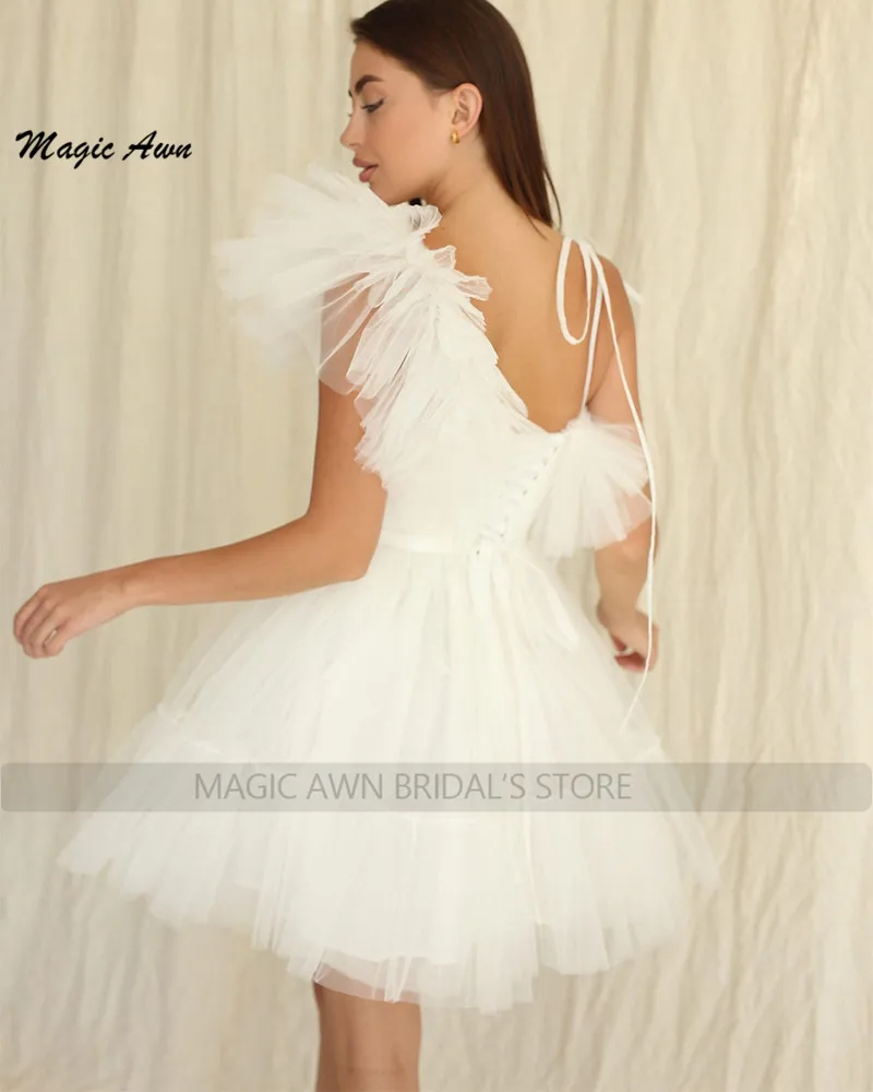 Magic Awn-vestidos de novia cortos con un hombro hinchado, minivestido bohemio con volantes y cordones en la espalda, vestidos de fiesta de boda, marfil