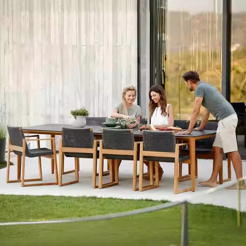 Outdoor Table And C…