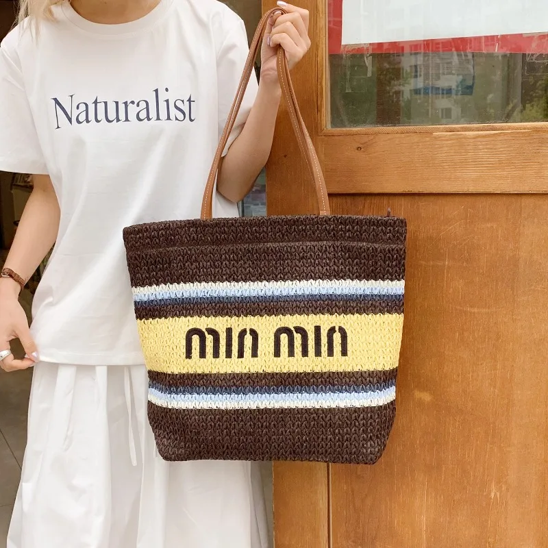 

Minimalist Fashionable Leather Diaper Bag Vintage Letter Logo Crossbody Bag Large Capacity For Women Trendy Commuter