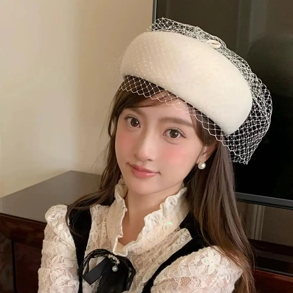 

Винтажный элегантный французский берет из 100% шерсти с сеткой, женская тюлевая кружевная однотонная шапка художника, зимняя теплая морозостойкая кепка газетчика