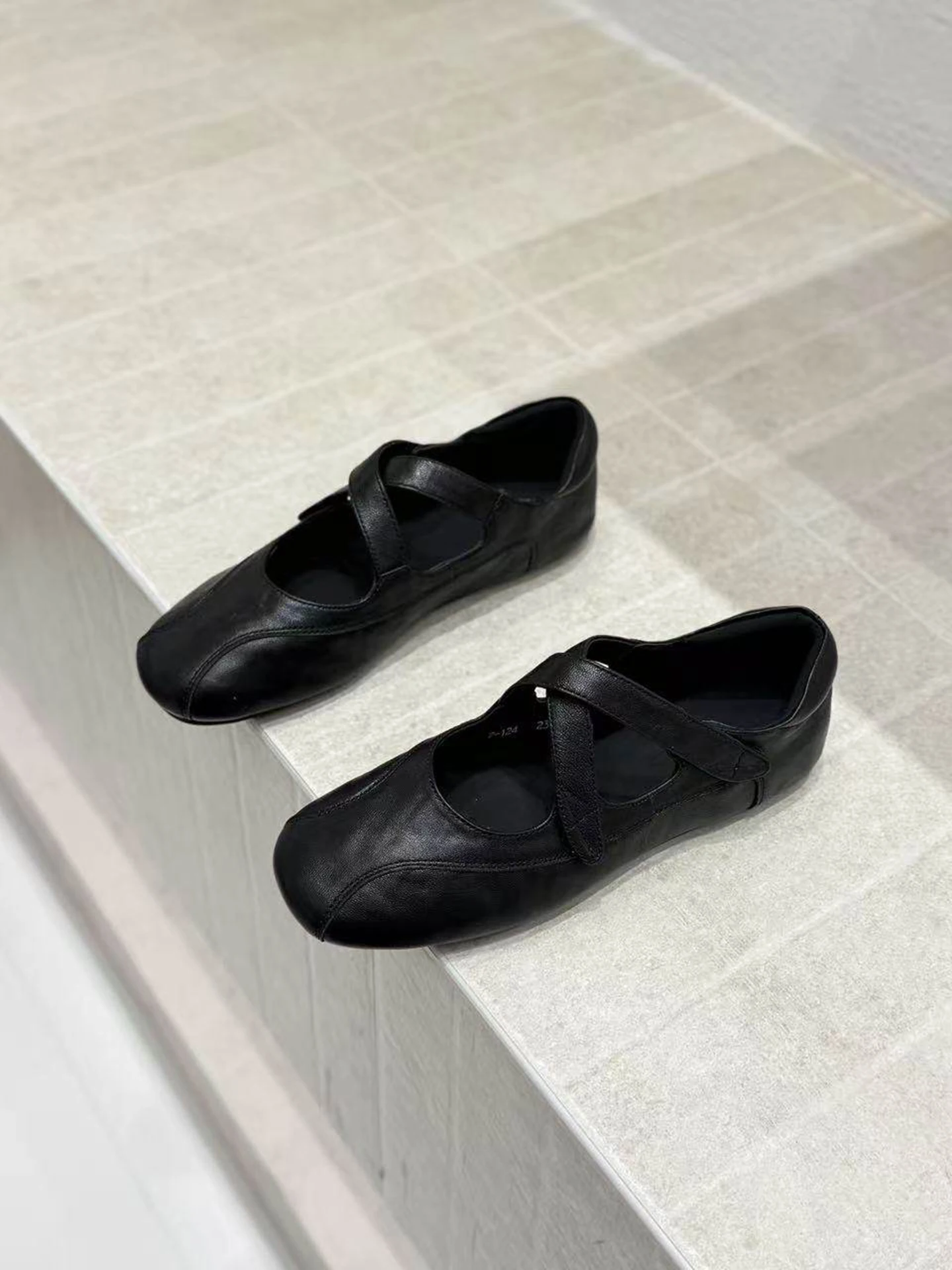 zapatos-planos-de-ballet-mary-jane-con-punta-redonda-retro-en-version-de-cuero-zapatos-casuales-versatiles-para-mujer-con-suela-plana-y-comodos