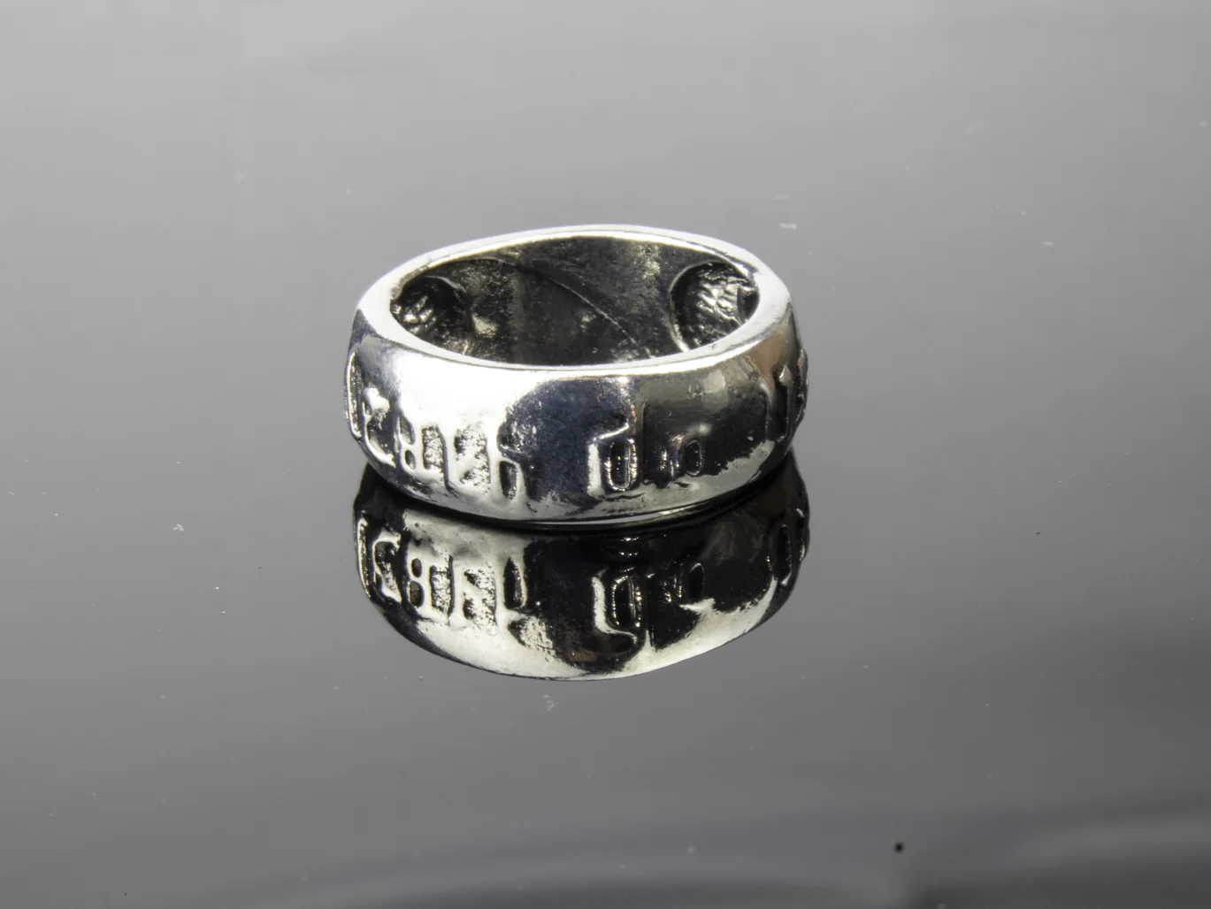 

Memento Mori Skull Men's Biker Ring, Antique Stainless Steel Till Death Rings Wrapped Text for Men