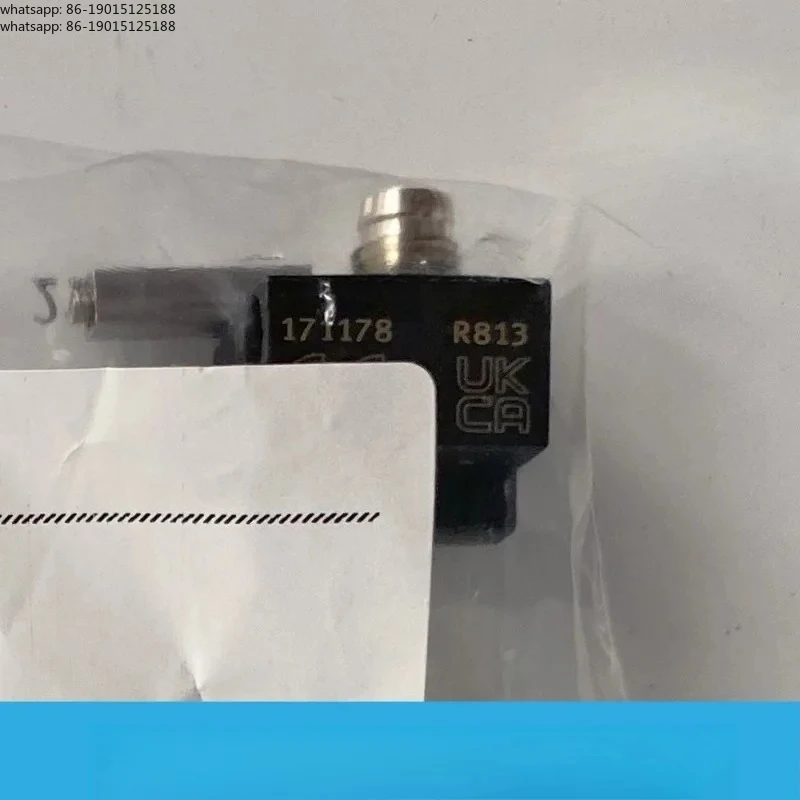 High quality 171178 SMTO-8E-PS-S-LED-24 proximity switch components