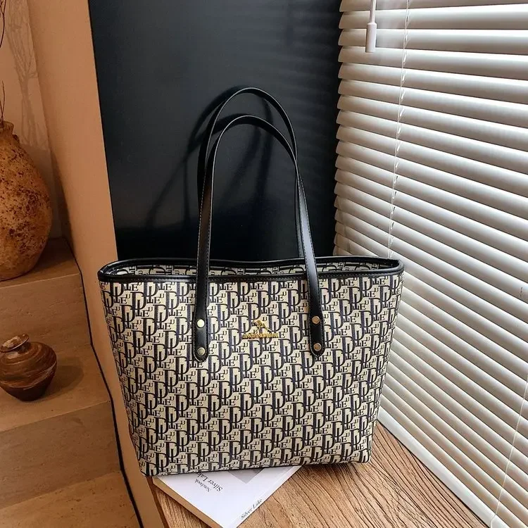 

‌2025 New Luxury Tote Bag for Women Spacious Crossbody/Shoulder/Underarm Multi-Way Purse Lightweight Work Bag Vintage Stitch