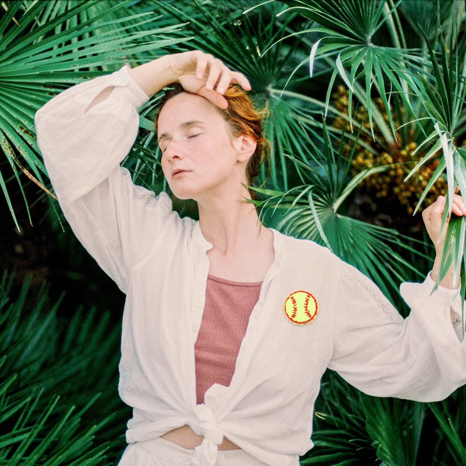 

16pcs Embroidery Label Cloth Patch Sports Ball Chenille Iron On Wear Resistant Hat Patches Compact Size Lightweight Daily Use