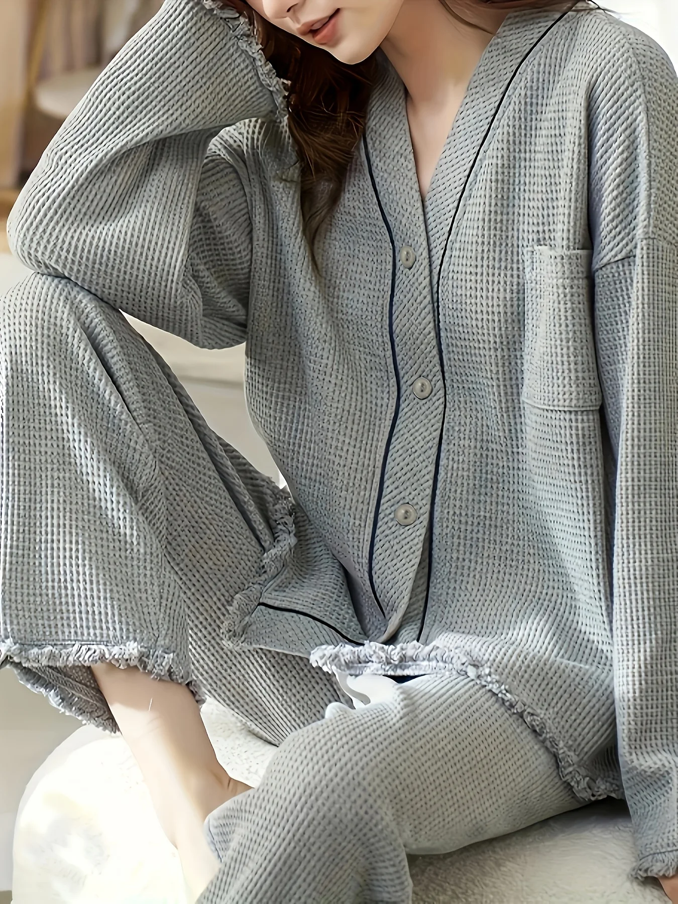 

Women's Solid-Color Waffle-Knit Pajama Set with Fringe - Long-Sleeve Buttoned Top & Pants, Comfortable Loose Fit, Perfect for Sp