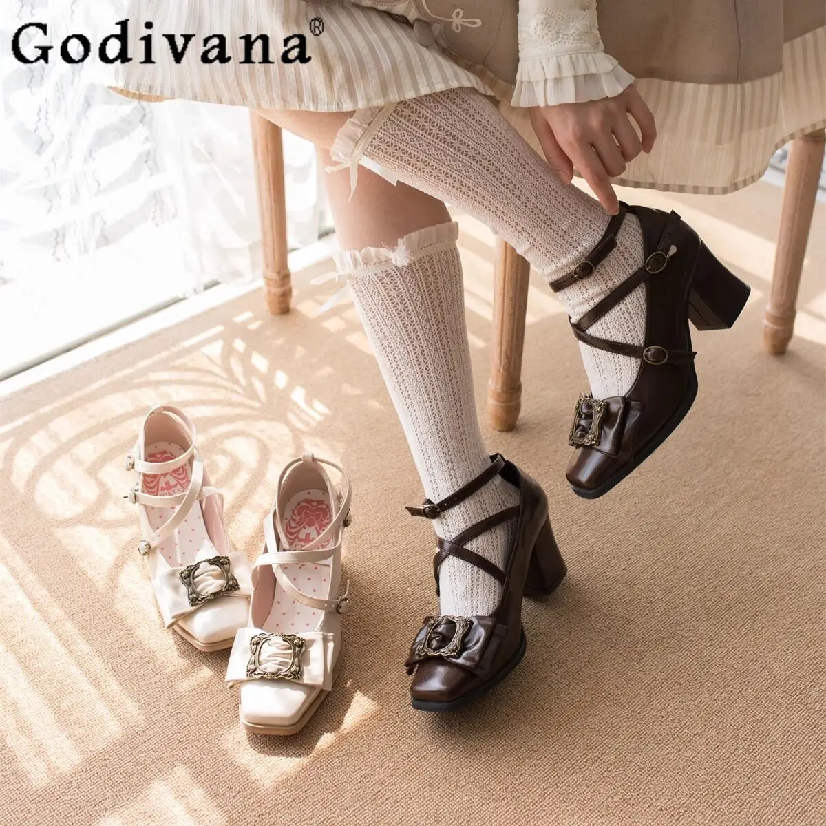 

Retro Elegant Japanese Original Design Medium Heel Lolita High Heels Square Head Thick Heel Cla Versatile Women's Single Shoes