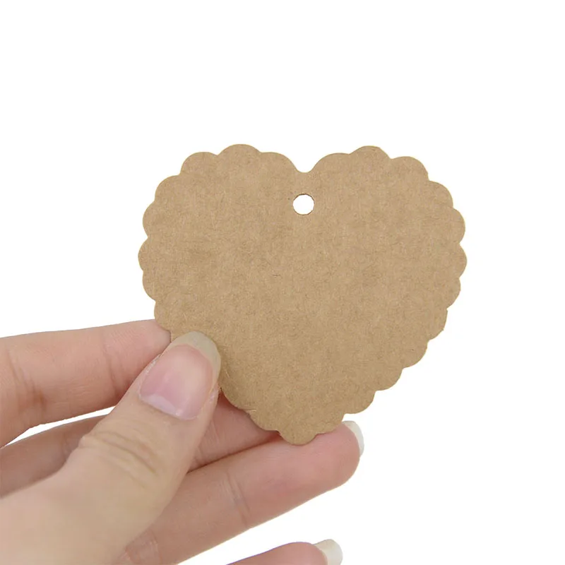 100pcs Love Heart Shaped Kraft Paper Label Tags Gift Paper Tags for DIY Crafts Birthday Wedding Decor Valentine’s Day Gifts Tags