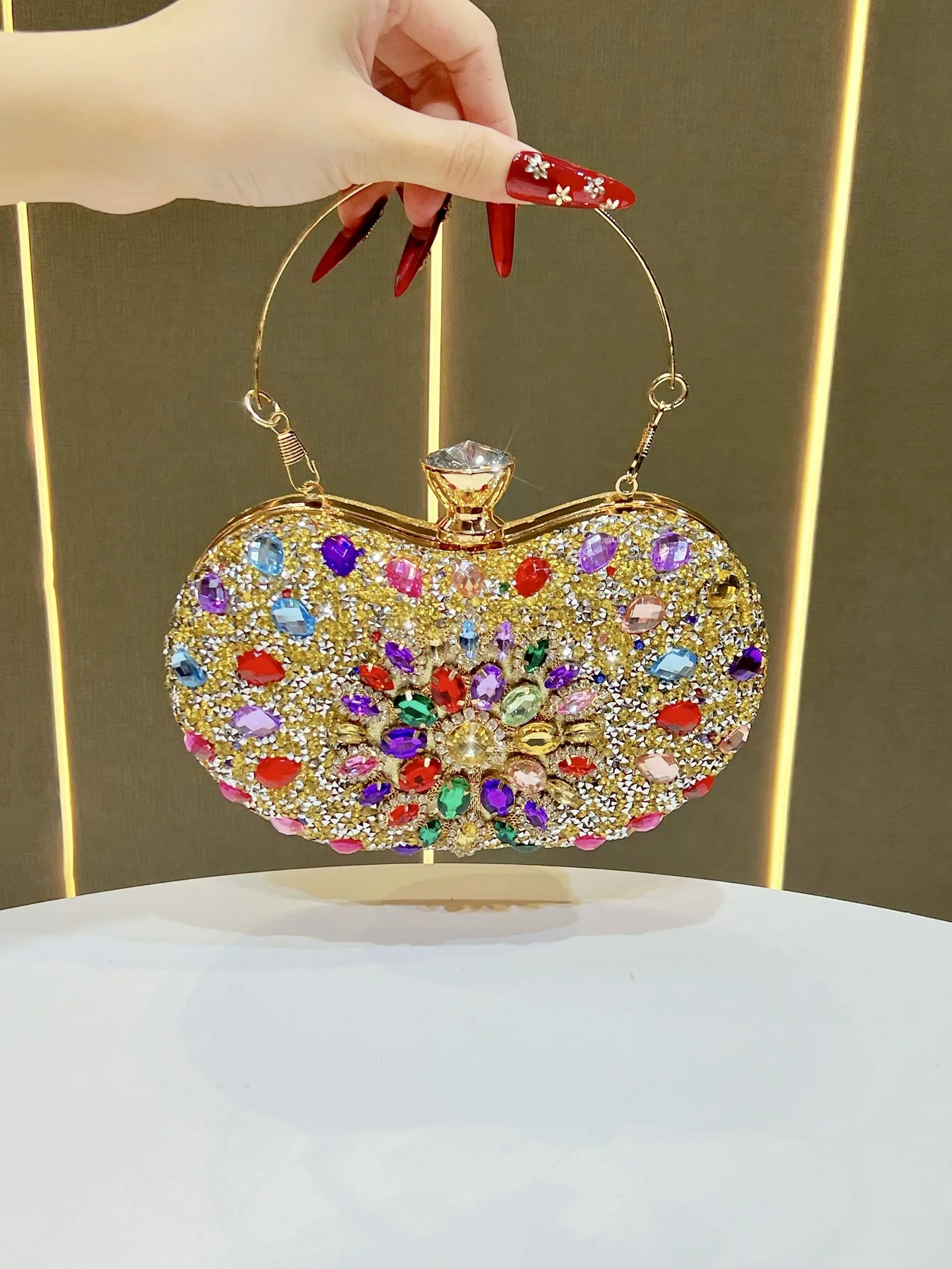 

Новая роскошная вечерняя сумка со стразами для женщин, элегантная сумочка через плечо, клатч для вечеринки, банкета