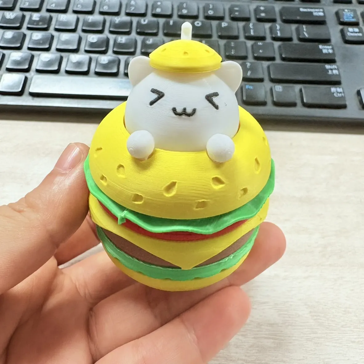 3D Printed Birthday Cake Fidget Clicker Keychain, Funny Hamburger Desk Toy, Rabit Clicker Birthday Gift, Food Figurine