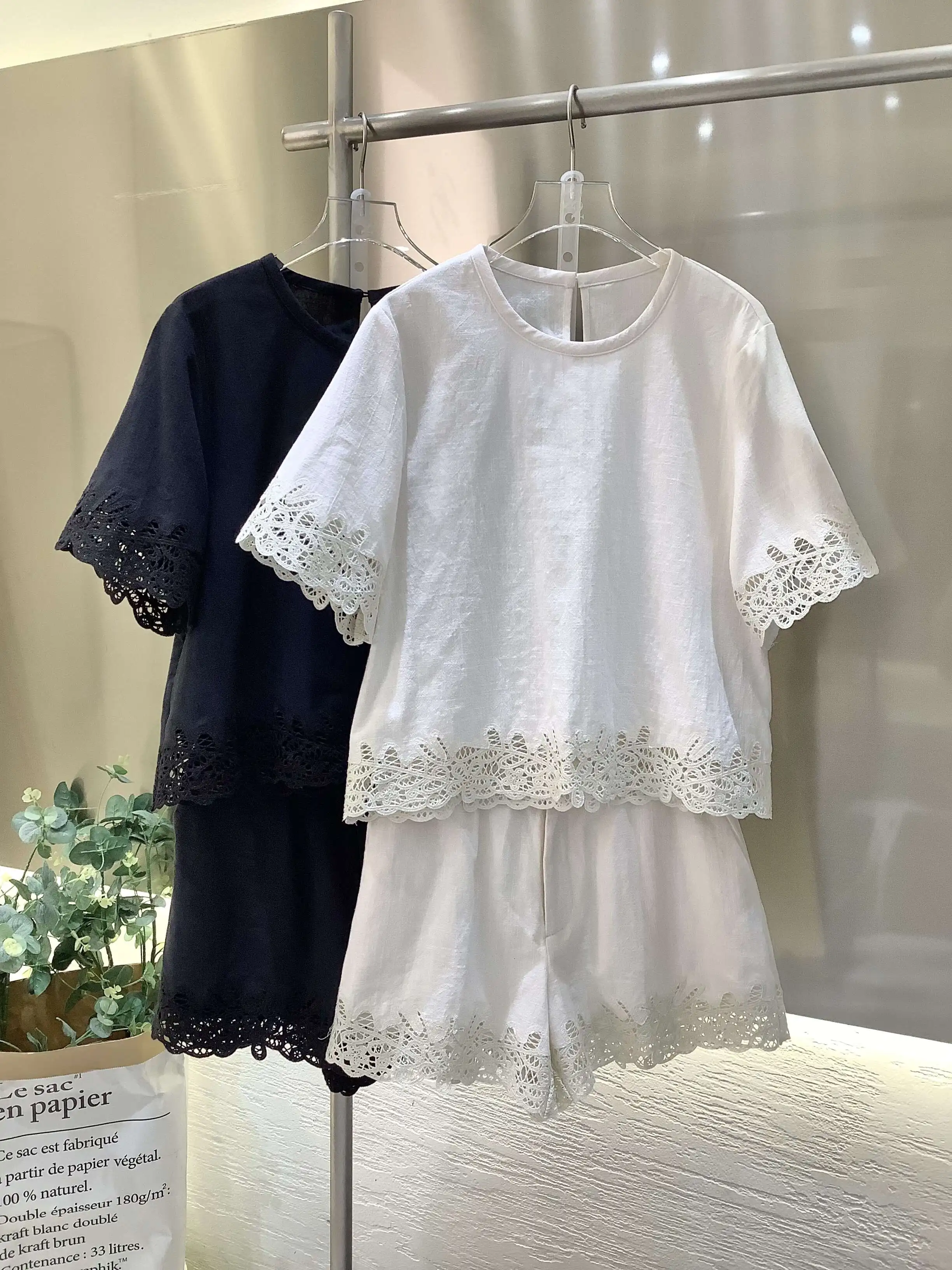 

Top Quality Women's Set 2025 Summer Short Suit Lady Lace Embroidery Patchwork Short Sleeve Tops Blouse+Elastic Waist Shorts 2pc
