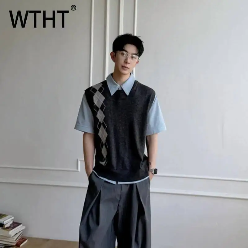 

WTHT Vintgae Men's Plaid Patchwork Fake Two-pieve Contrast Color T-shirts Fashion Lapel Short Sleeve Top Male 2026 Summer 2A3019
