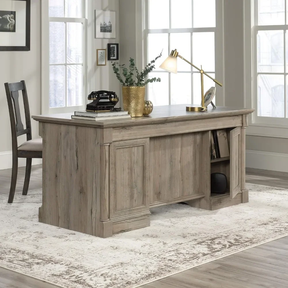 Palladia Executive Desk, l: 65.12 "x B: 29.53" x h: 29.61 ", geteiltes Eichen finish