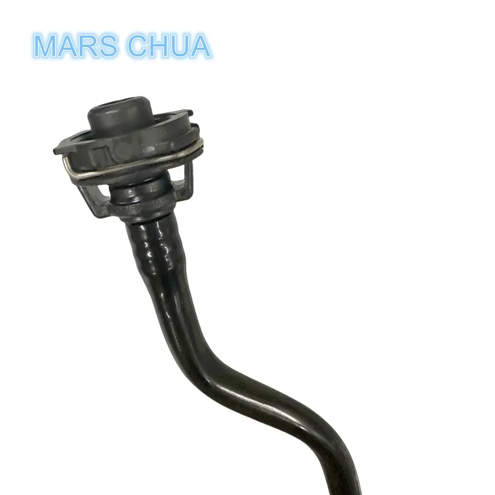 95B122447 95B122447E Engine Coolant Reservoir Hose for Porsche Macan 95B 122 447 95B 122 447 E