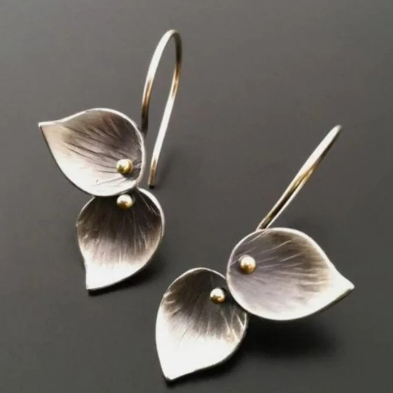 

Vintage Silver Color Metal Carving Flower Petal Dangle Earrings for Women Minimalist Creativity Earrings Jewelry