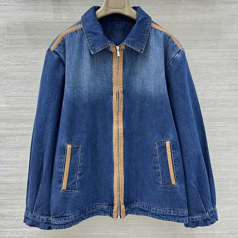 

Высококачественная женская джинсовая куртка градиентного синего цвета с кожаным пальто с заплатками, роскошная одежда, куртка 25100822