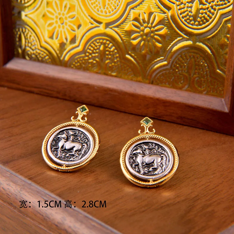 Rotatable embossed coin stud earrings for women retro relief coin dangle earrings vintage elegant jewelry