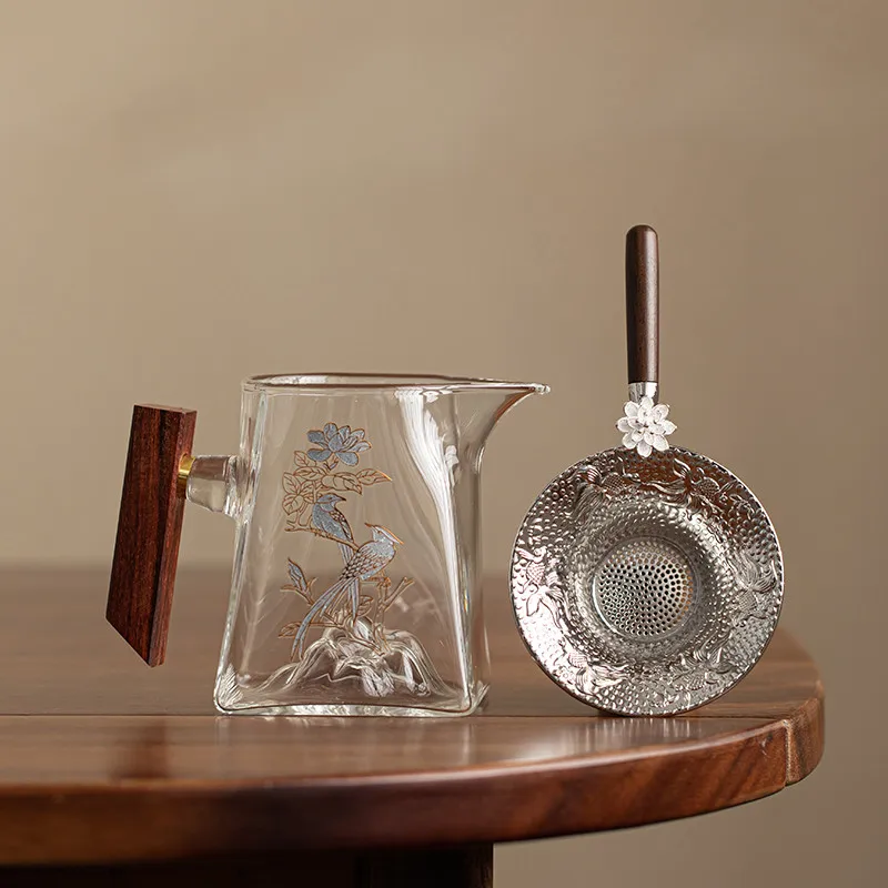 

Chinese Transparent Glass Fair Cup Tea Strainers Household Tea Water Separation Tools Personal Teacup Tea Set Accessories