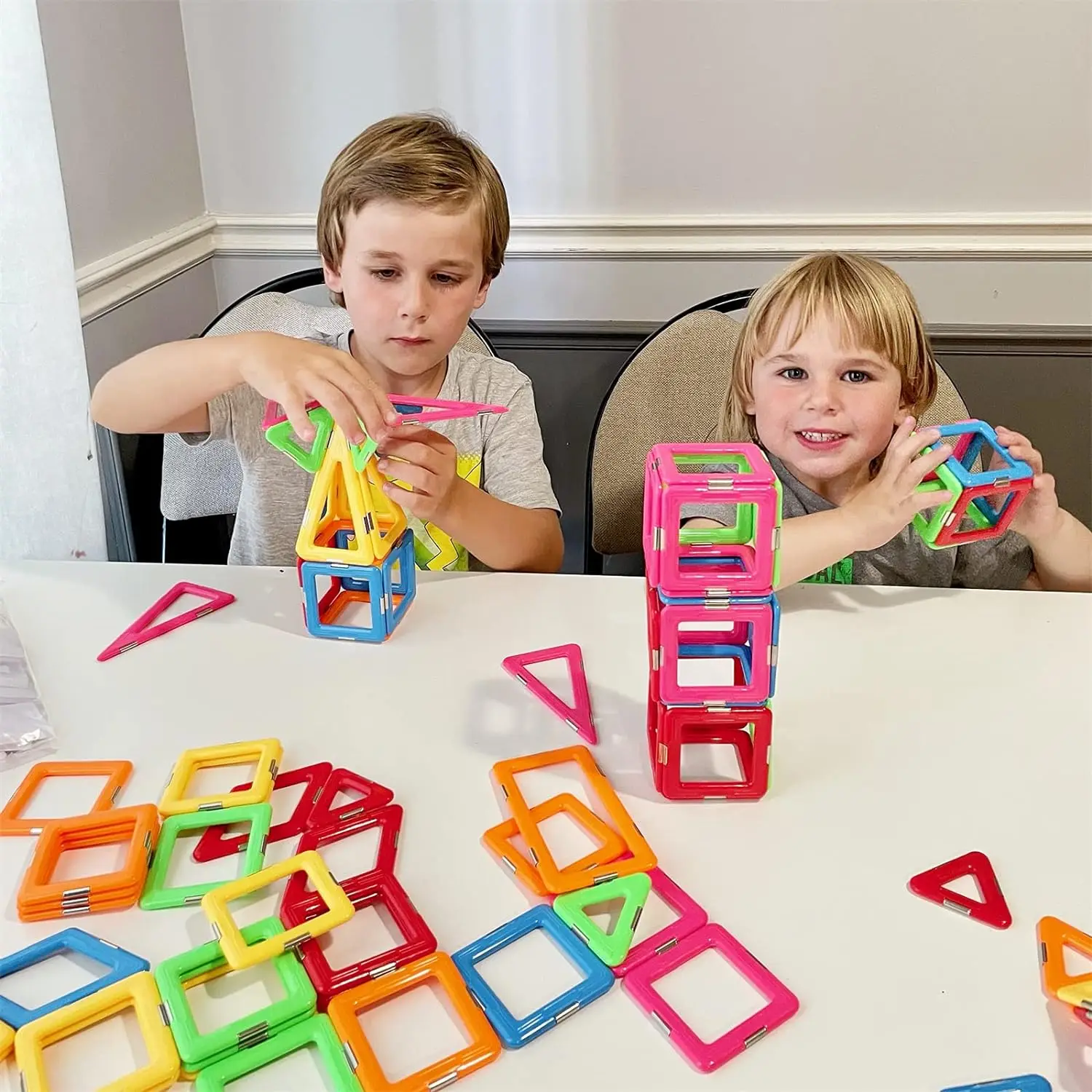 Décennie s de construction magnétiques pour enfants, jouets à aimants pour garçons et filles, jeux pour enfants de 5 à 7 ans, ensemble de blocs de construction