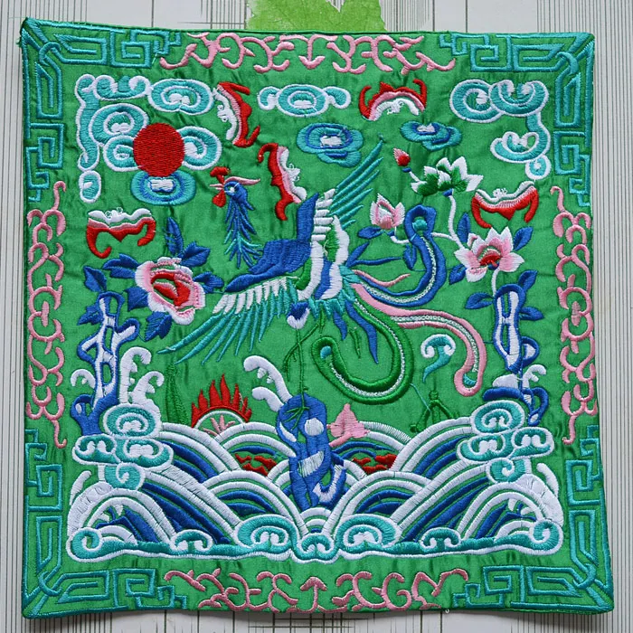 The Chinese characteristic National embroidery phoenix 26*26cm for DIY The patch bag coat The mouse Paddecorations