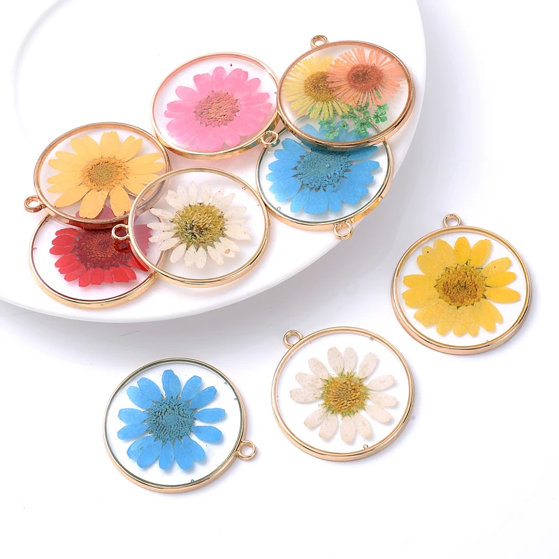 12Pcs Round Pressed Flat Plated Epoxy Natural Real Hibiscus Daisy Blossom Dried Flower Resin Charms Pendant for Jewelry Making