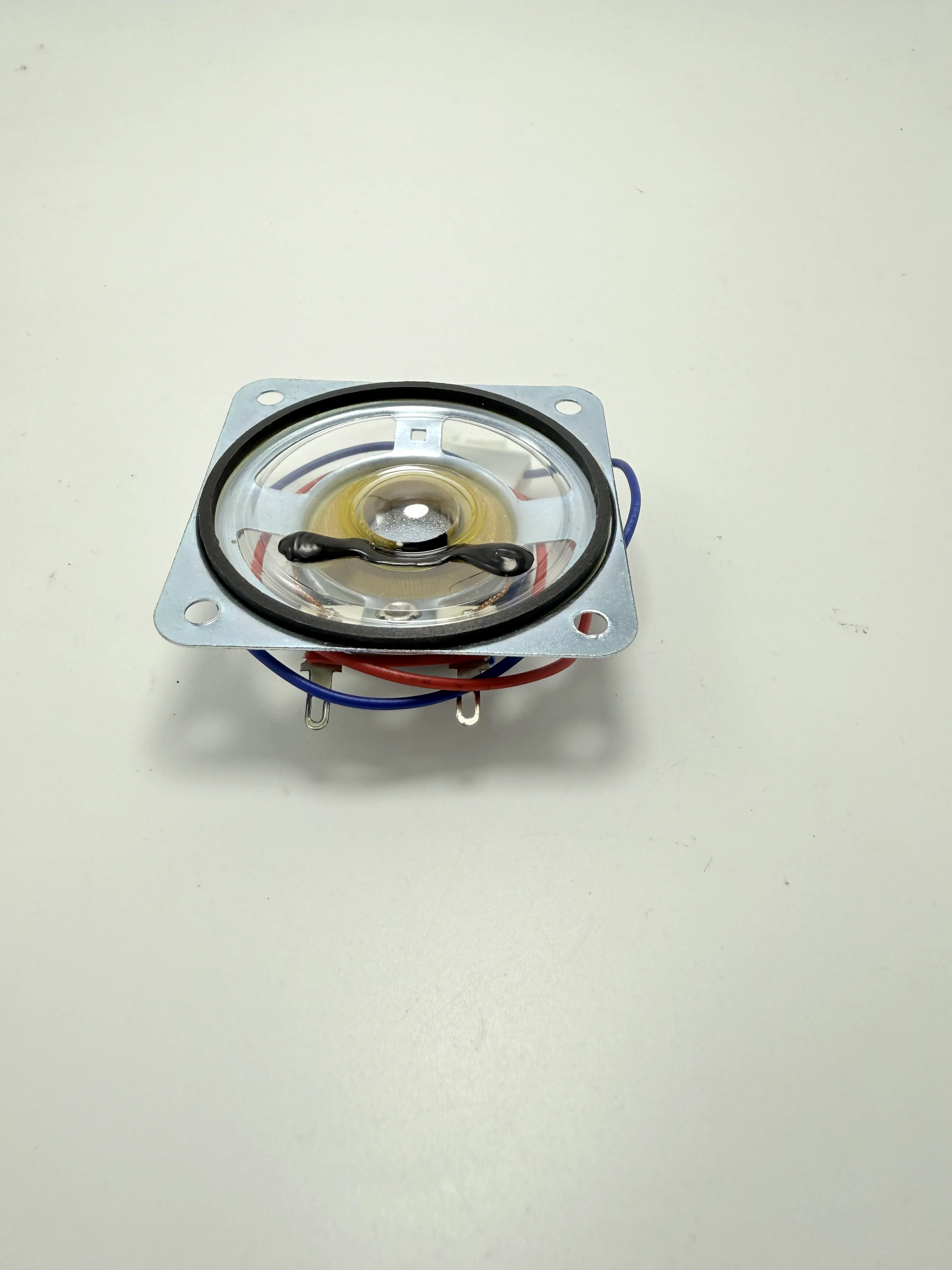 

Оригинальный динамик Braun, новые аксессуары для усилителей