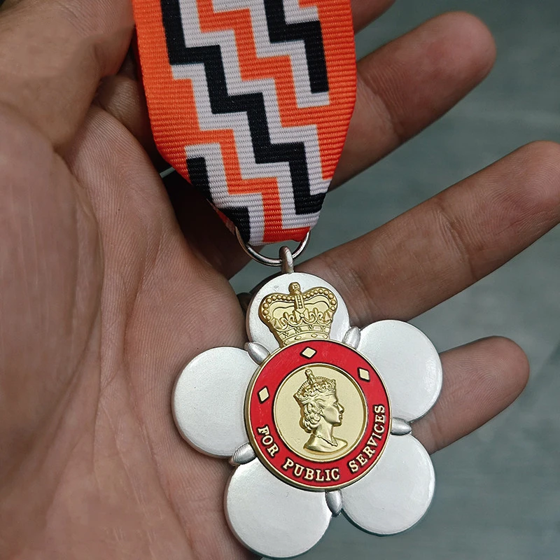 Commonwealth of the United Kingdom New Zealand Queen's Service Medal