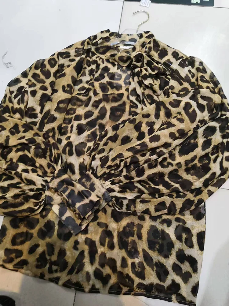 TWOTWINSTYLE Colorblock Leopard Printting Loose Blouse For Women O Neck Long Sleeve Pullover Temperament Shirts Female Fashion