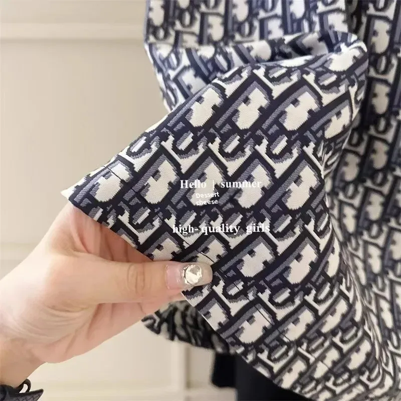 فستان الأميرة للفتيات صيف 2025 نمط جديد بياقة الدمية وأكمام قصيرة وياقة مقلوبة فستان طفلة تنورة لباس غير رسمي