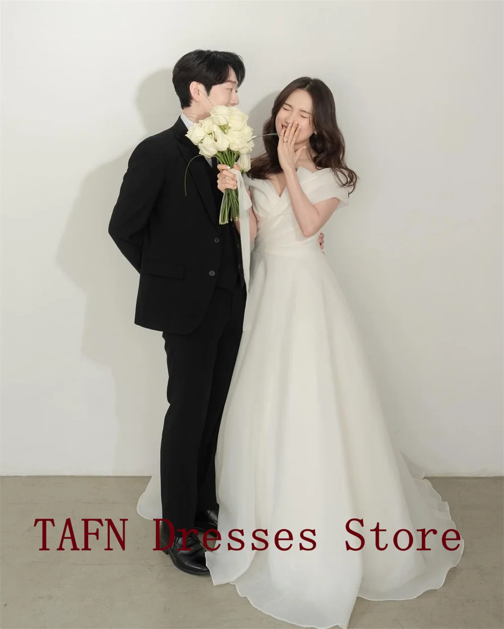 TAFN 2025 New A-line Simple Korea Wedding Dresses Photo Shoot Custom Made Off the Shoulder Elegant Bridal Gown for Customized