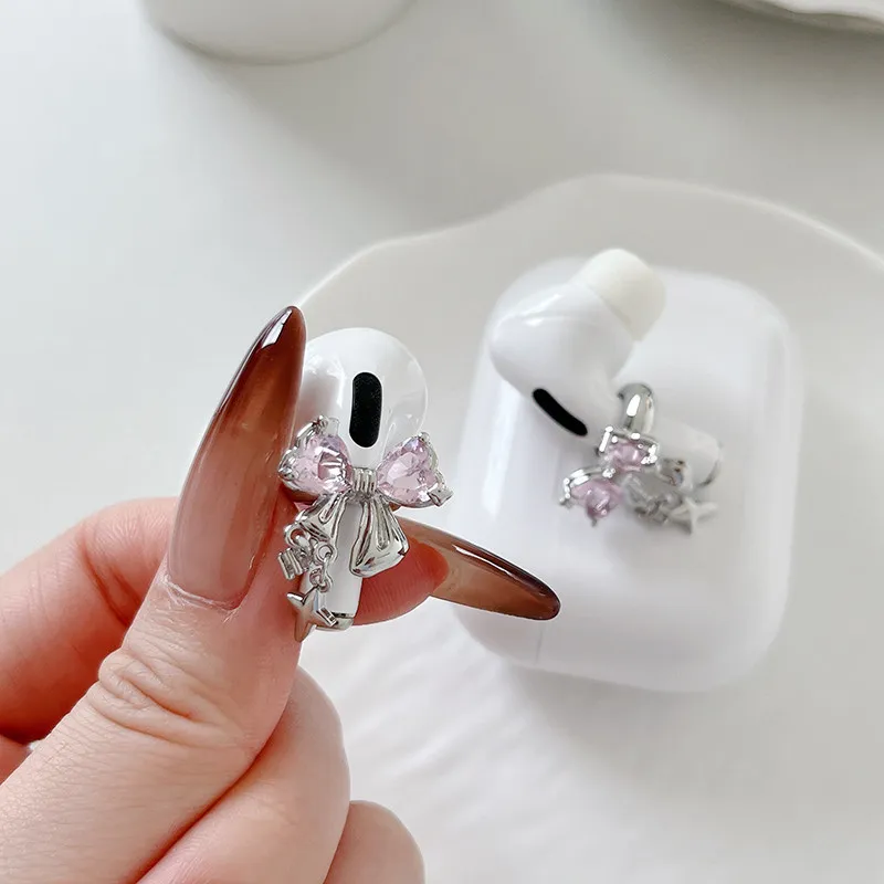 

Декоративная клипса для наушников AirPods Pro 3 в виде бабочки с бриллиантовой застежкой, полностью инкрустированная стразами, для индивидуального оформления