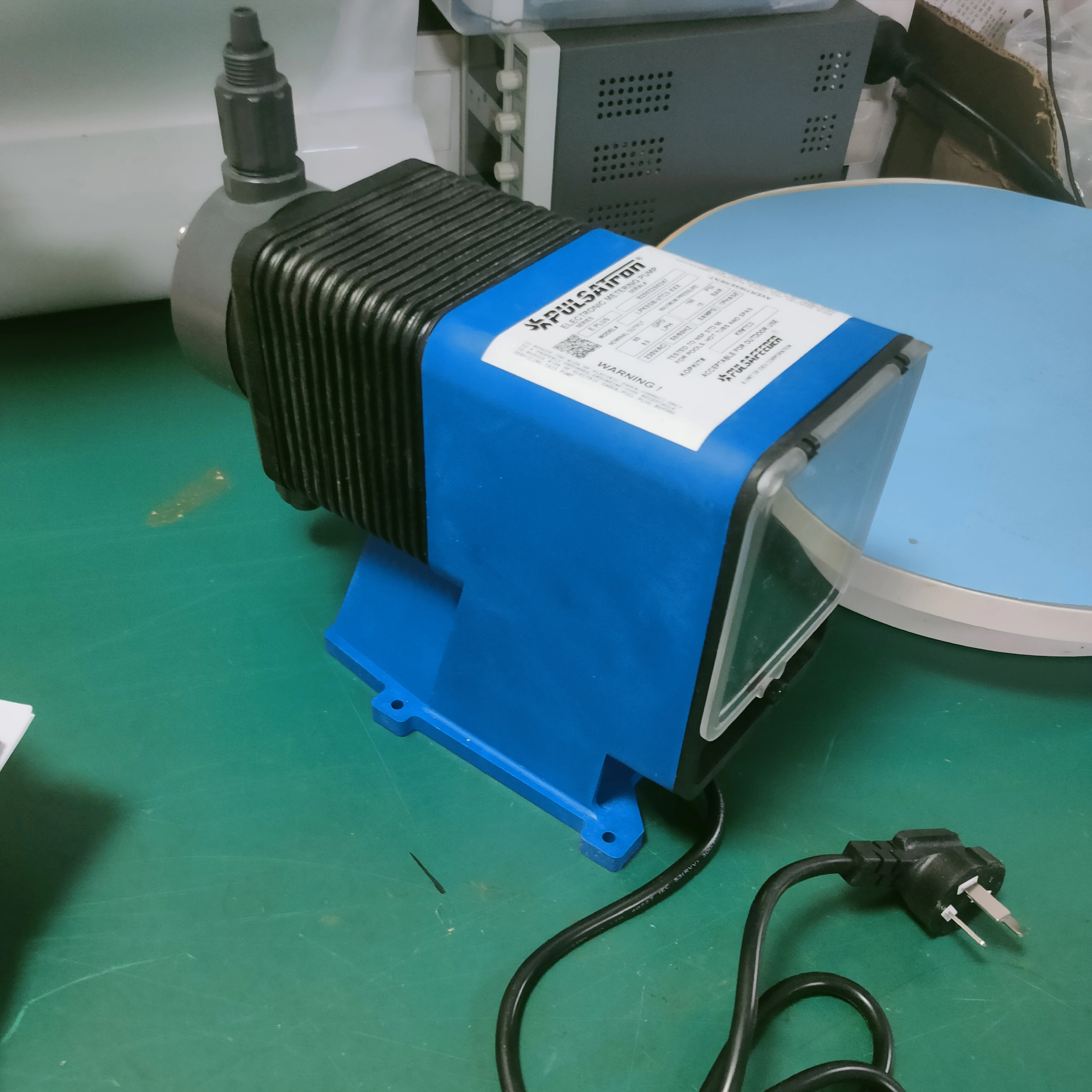 

PULSATRON SERIES E PLUS Metering Pump - 0.13-25 GPH, 30-300 PSI, 4-20mA Control, Water Treatment