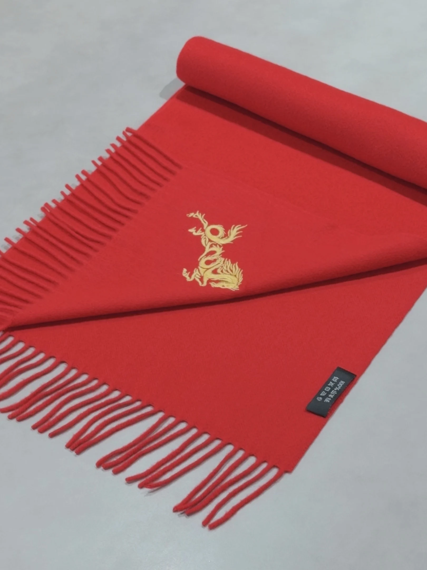 Echarpe-rouge-pure-camere-pour-hommes-et-femmes-echarpe-luy-du-zodiaque-chinois-chaleur-hivernale-longue-et-rectangulaire-emballage-en-boite-cadeau