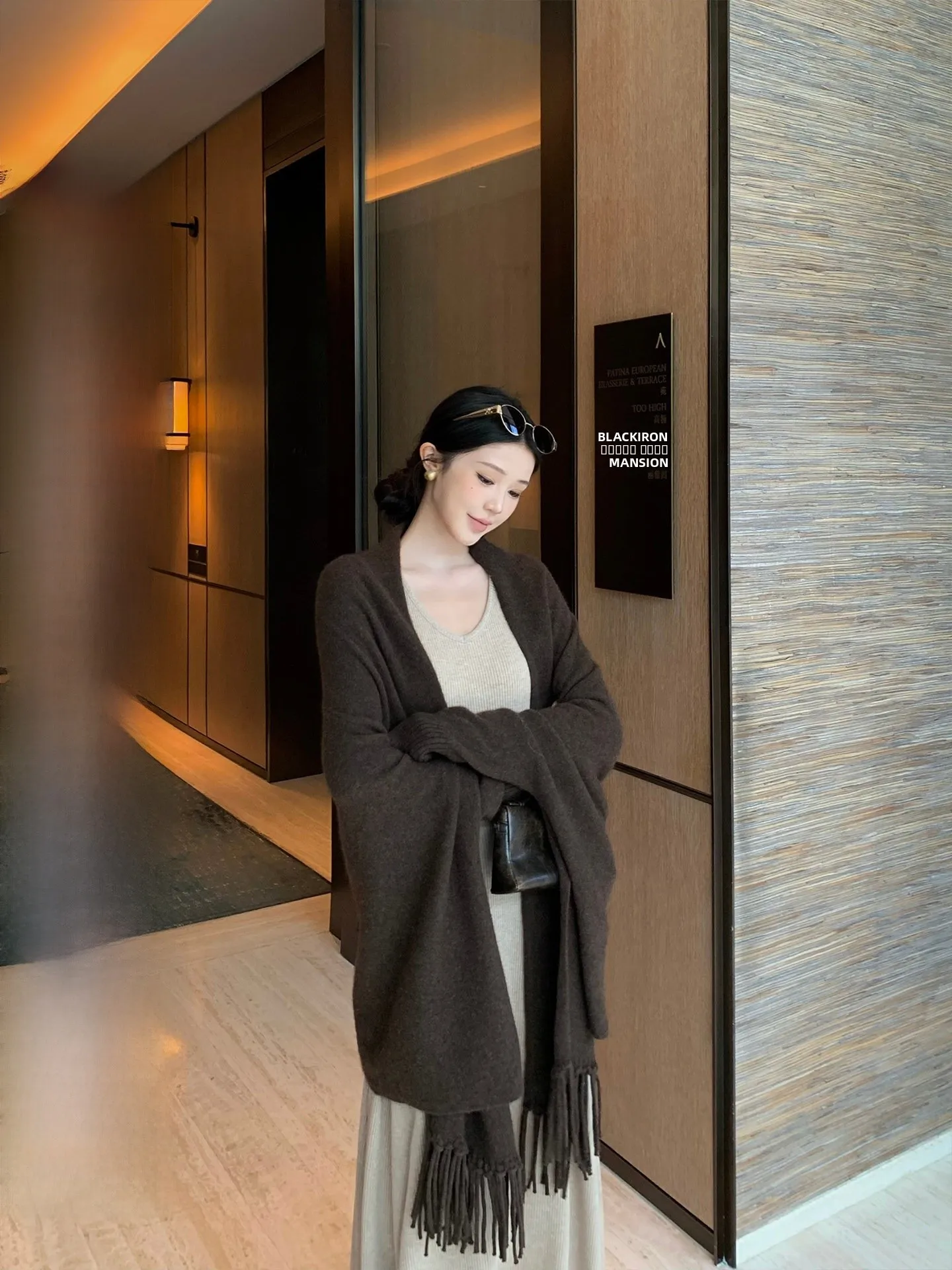 

Buleng Autumn Winter 2025 New Design Cowl Ne Long Sve Wrap Coat Women's Faion Outerwear with Tassel Loose Fit Knitted ...