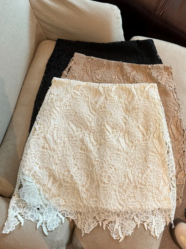 

Elegant Lace Hook Short Skirt Women's High Waist Slim Fit A-Line Skirt French Style Embroidery Citywalk Summer New Arrivals