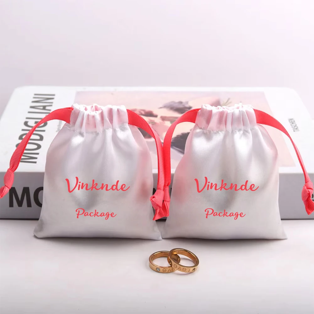 

Роскошная бежевая плотная шелковая атласная сумка, бутик-сумки на шнурке с лентой, индивидуальный логотип, упаковочные сумки для ювелирных изделий, мешок для свадебного подарка