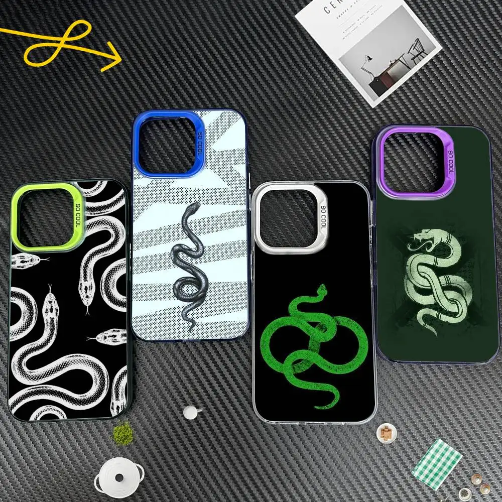 

Classic Street Snake Phone Case For IPhone 16 17 15 14 12 13 Pro Max Black Color Shockproof Cover KEY