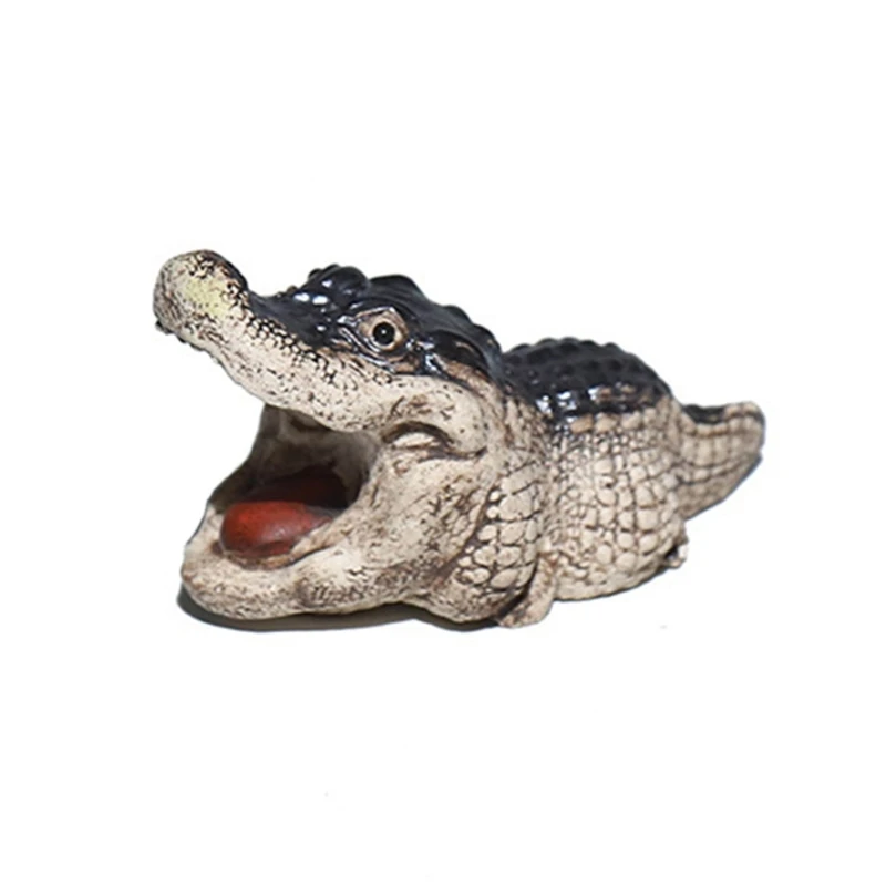 Crocodiles Figurine Tea Pet Ornament Figurine Handmade Mini Statue Table Decoration Desktop Animal Ornament Tearoom Gifts