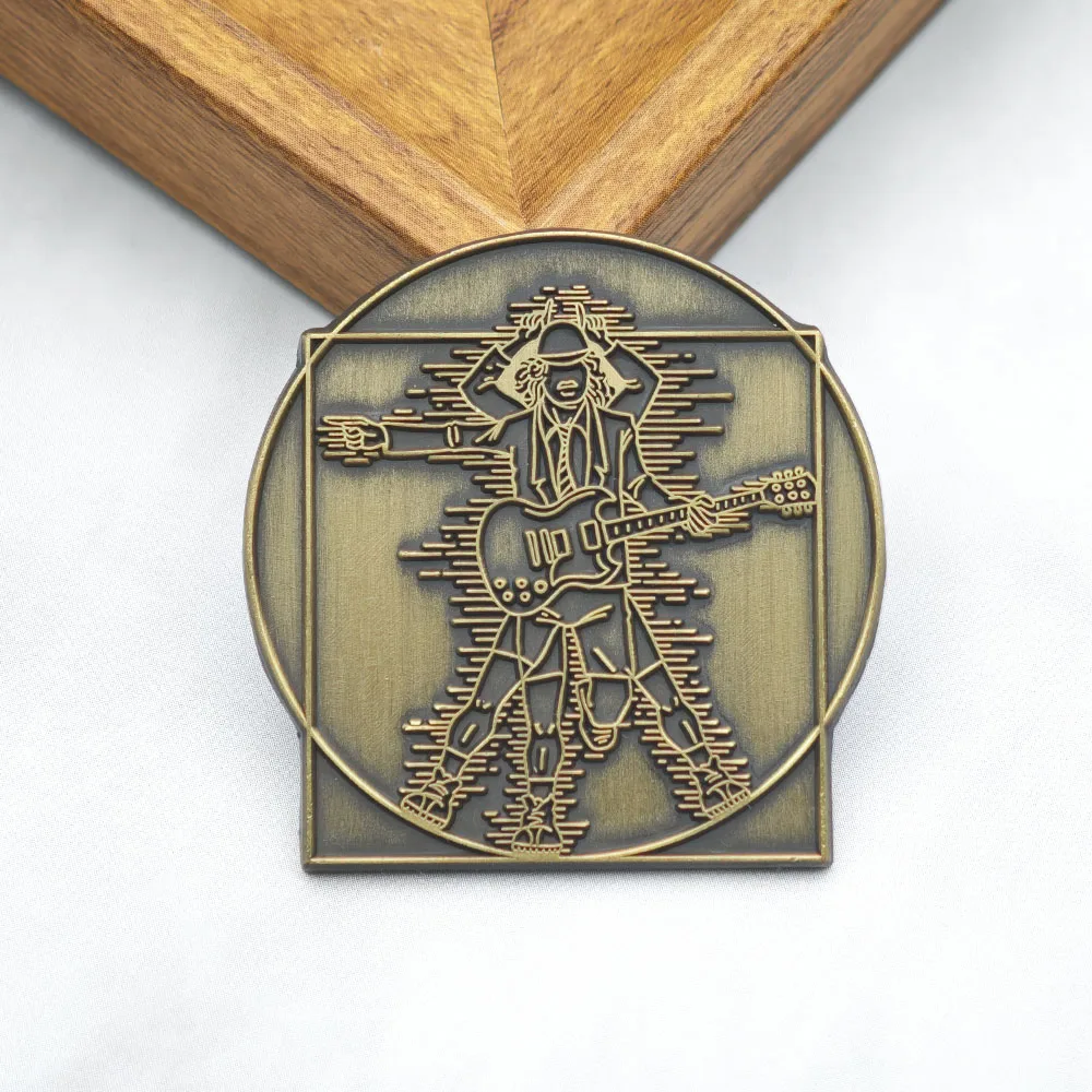 Angus Young Metal Emaille-Anstecker Rockband Gitarrist Brosche Vitruvian Man Parodie Abzeichen Reversnadeln Musikfan-Geschenk – Detail 8