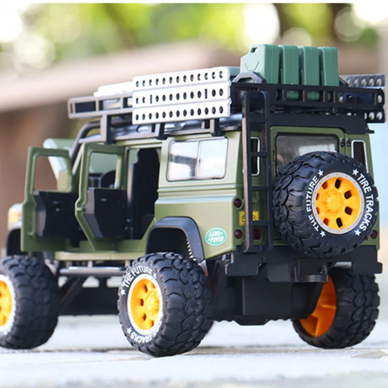 Car Model The Defender 1:28 Simulation Off-road Vehicle Camel Climbing SUV Alloy Car Decoration Toys Gifts for Adults & Children