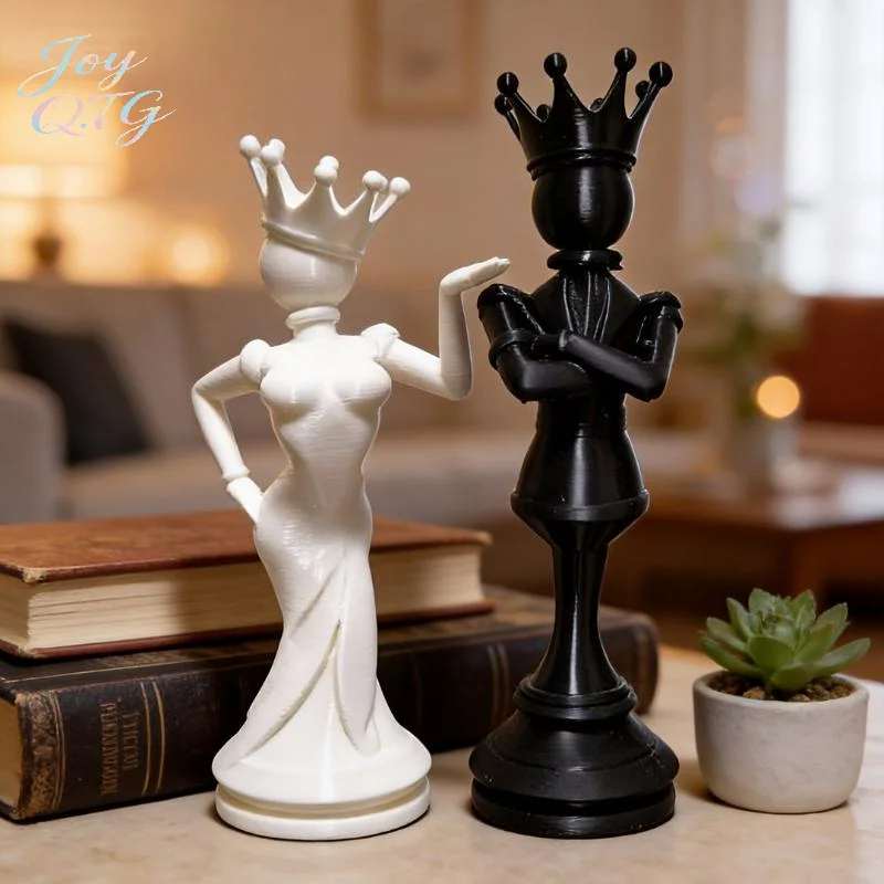 Hot Sale 3D Printed Chess King and Queen Statues Home Decoration Couple Desktop Ornaments Mini Statue Funny Creative Gift