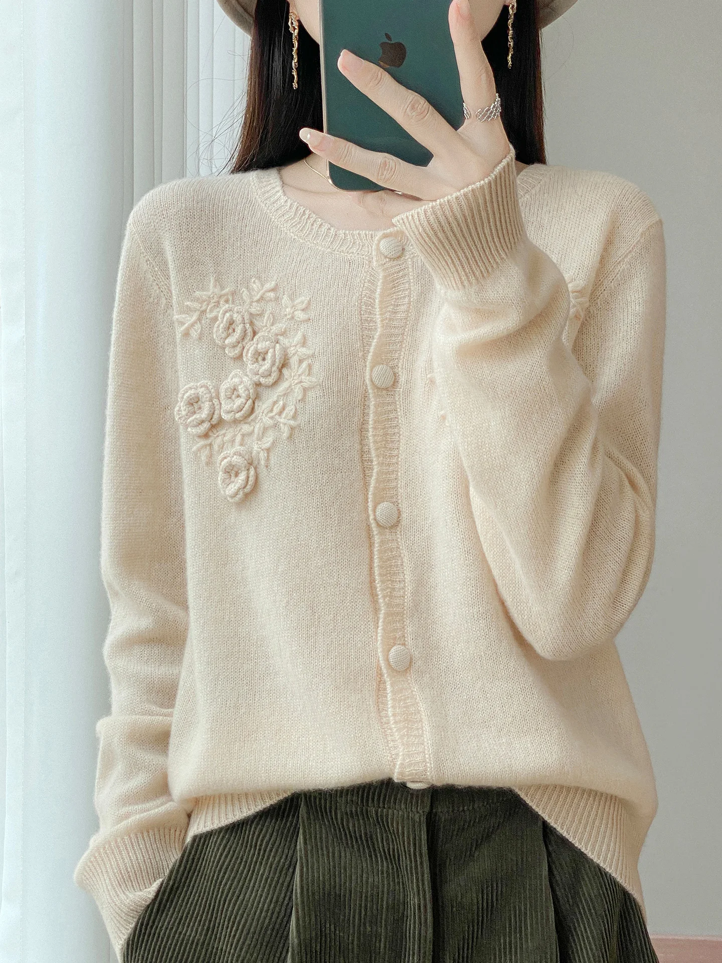 Autumn Winter Women 100% Merino Wool Cardigan Chest Floral Embroidery Crew Neck Button Soft Loose Knit Outer Sweater