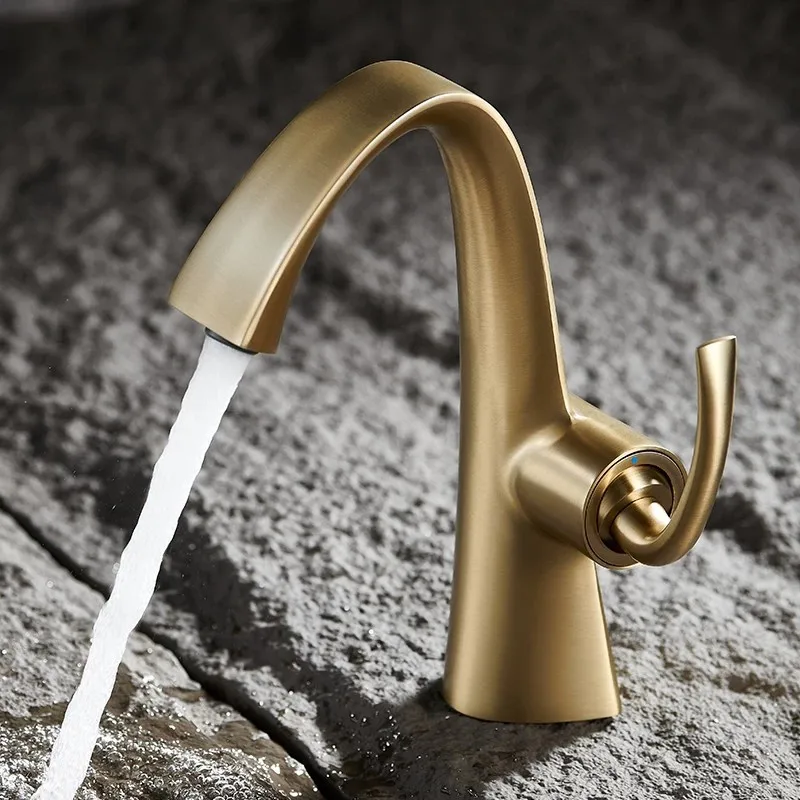 Modern Minimalist All Copper Bathroom Faucet for Home Use Hot and Cold Basin Tap for Washing Face and Washbasin